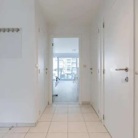 Huswell - Beachfront With Bike Storage & Terraces Apartment