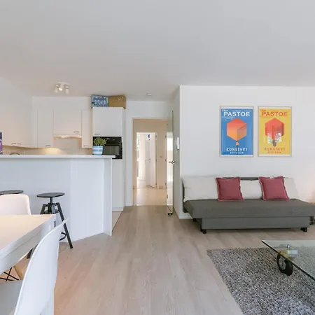 Huswell - Beachfront With Bike Storage & Terraces Appartement